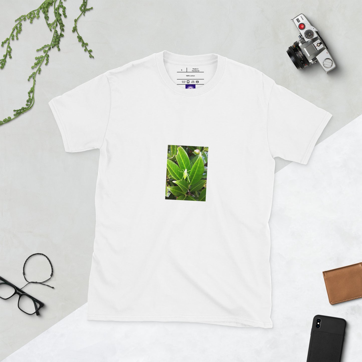 A Bugs Life - Nature In Focus - Short-Sleeve Unisex T-Shirt - Graphic Tee - White - Front